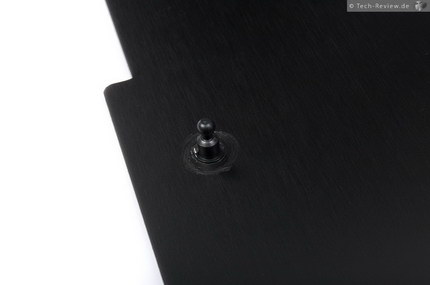 Die Seitenteile werden mit Pins gehalten...