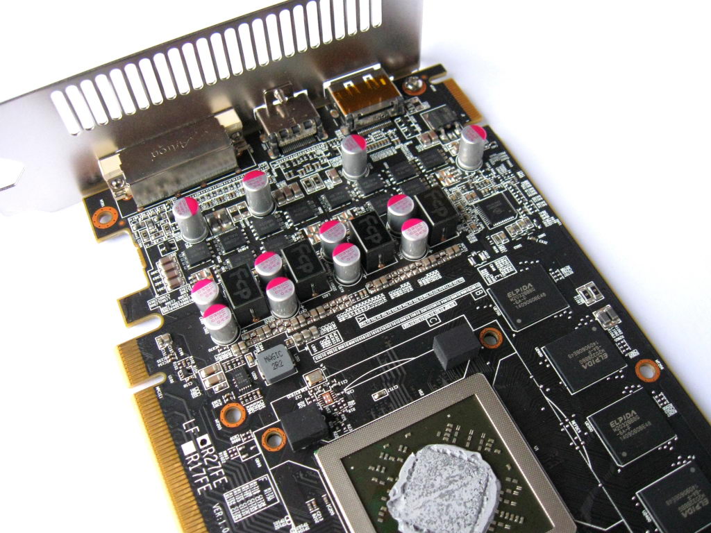 Tech-Review.de | Club 3D Radeon R7 265 royalQueen: Im TRV-Test!