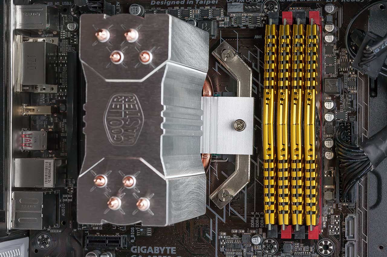 Tech-Review.de | Cooler Master Hyper 212 Evo V2: Revolution Einer Legende?