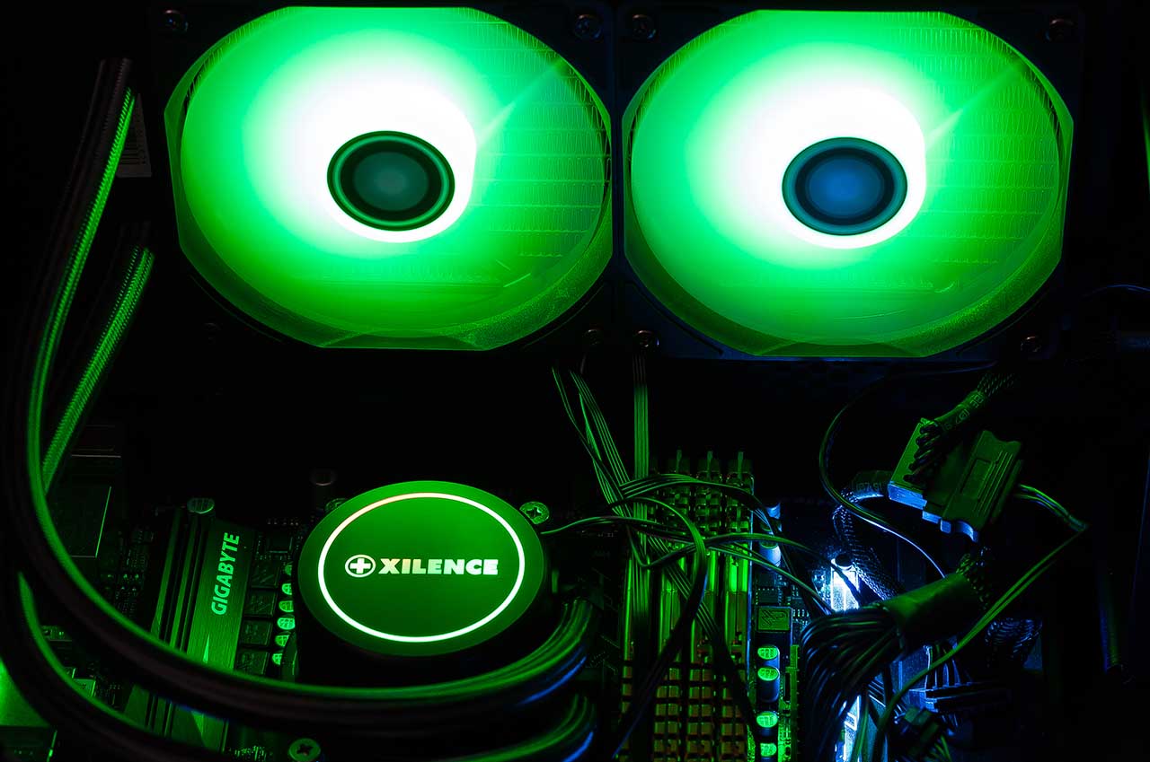 PRO K Cooler XILENCE LQ240 White ARGB - Sistema Di Raffreddamento A Liquido Per PC, Bianco