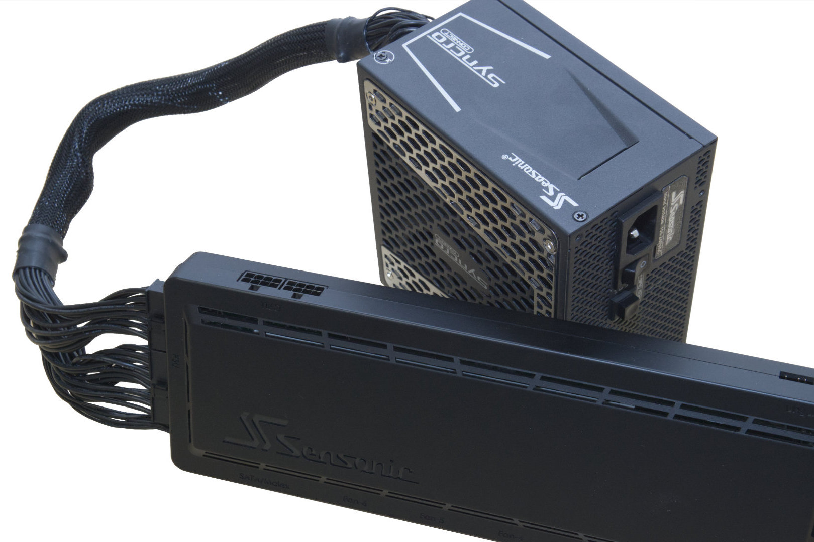 Seasonic SYNCRO CONNECT 750W